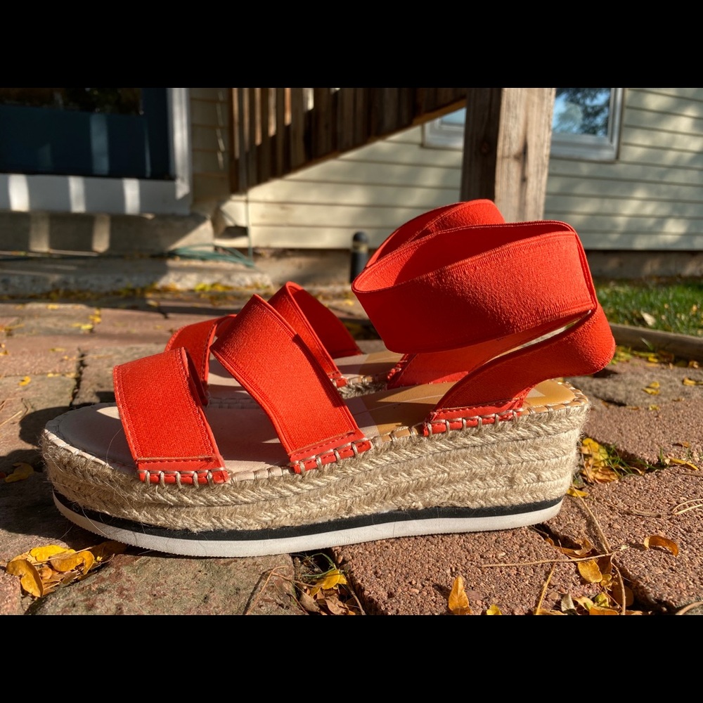 ✨dolce vita✨ lury sandles